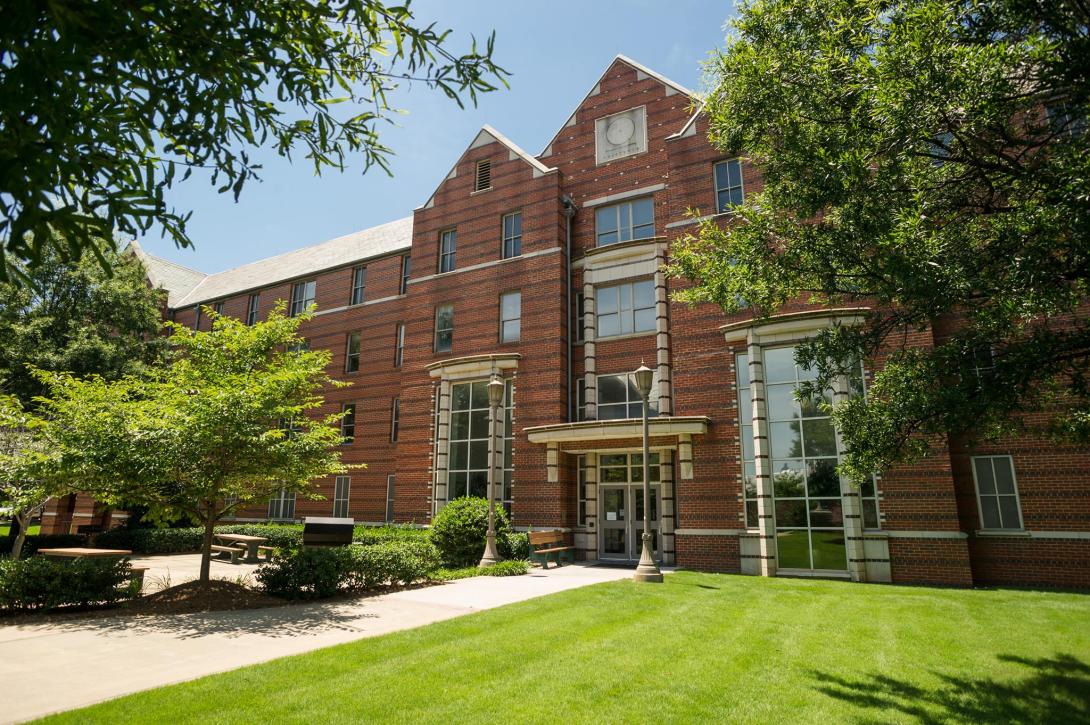 Honors Program Pilots Innovations in Living, Learning, and Inclusion of Transfer Students